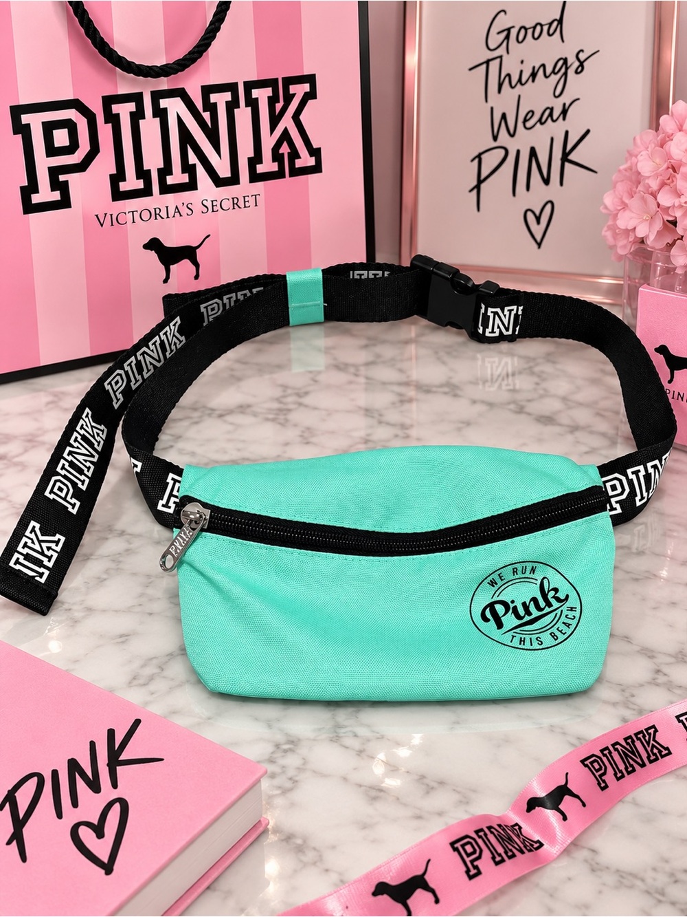 💕 PINK Victoria’s Secret Mint Green Waist Bag / Belt Bag – Like New